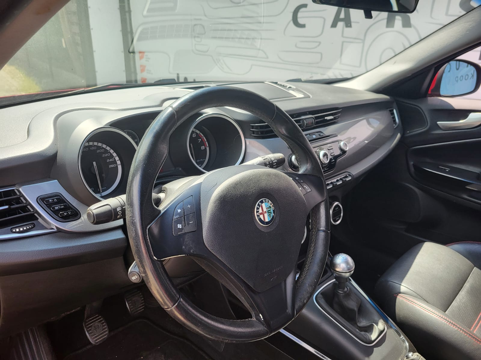 
								Afla Romeo GIULIETTA full									