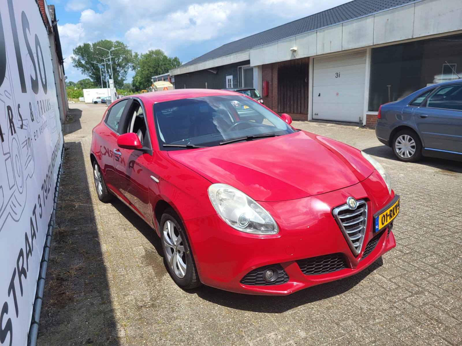 
								Afla Romeo GIULIETTA full									