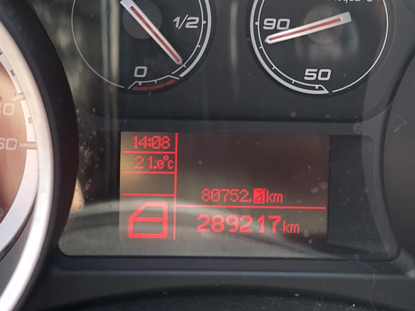 
								Afla Romeo GIULIETTA full									