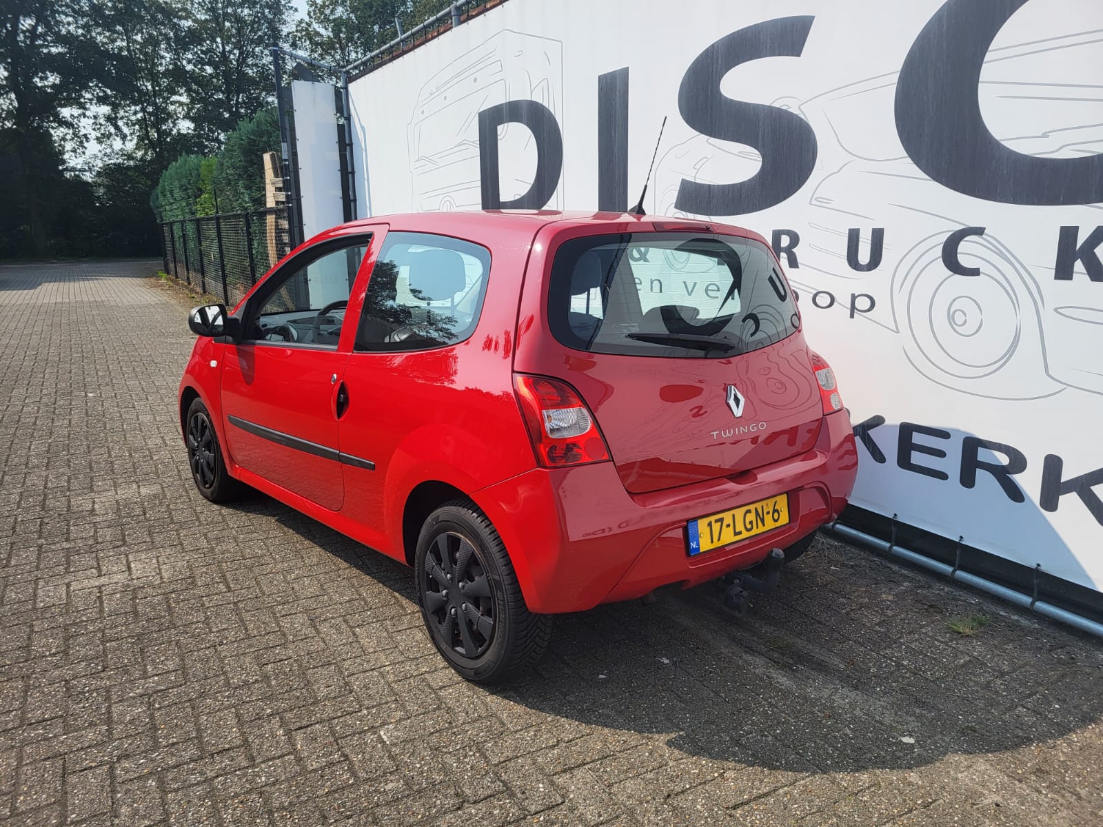 
								Renault Twingo full									