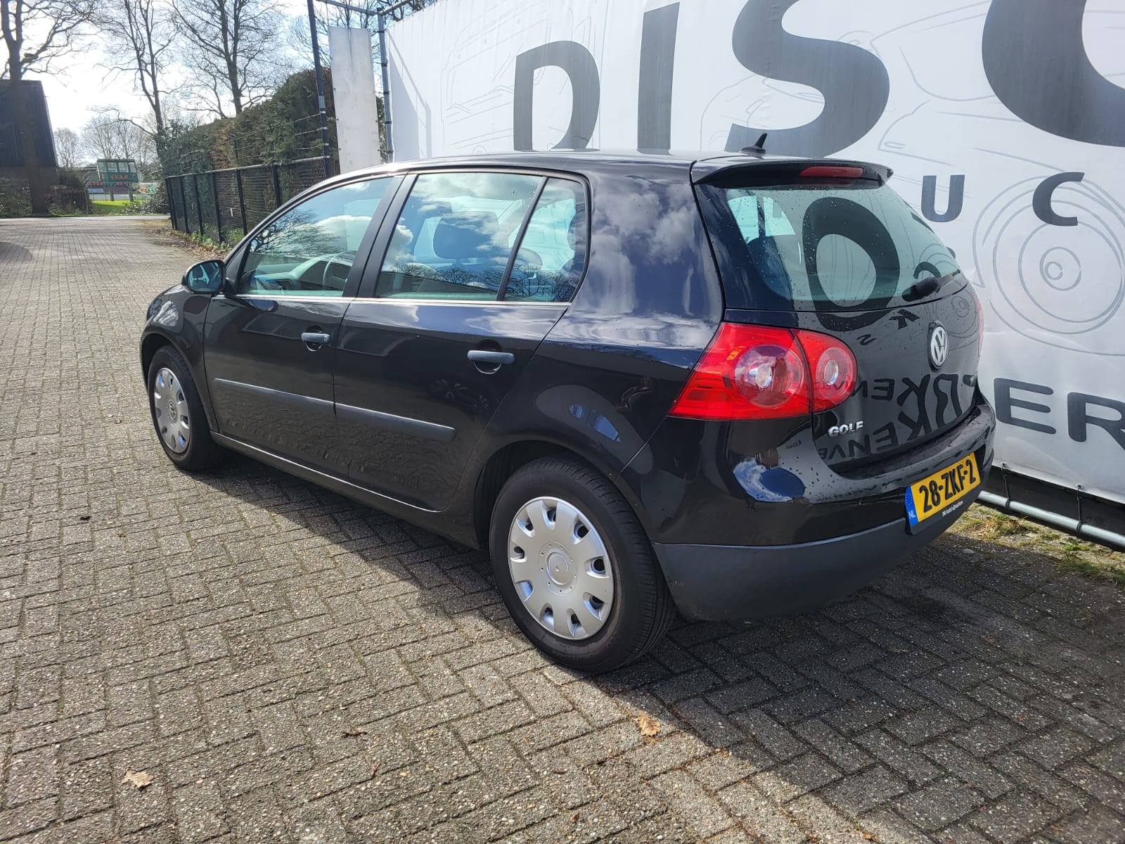 
								volkswagen golf full									