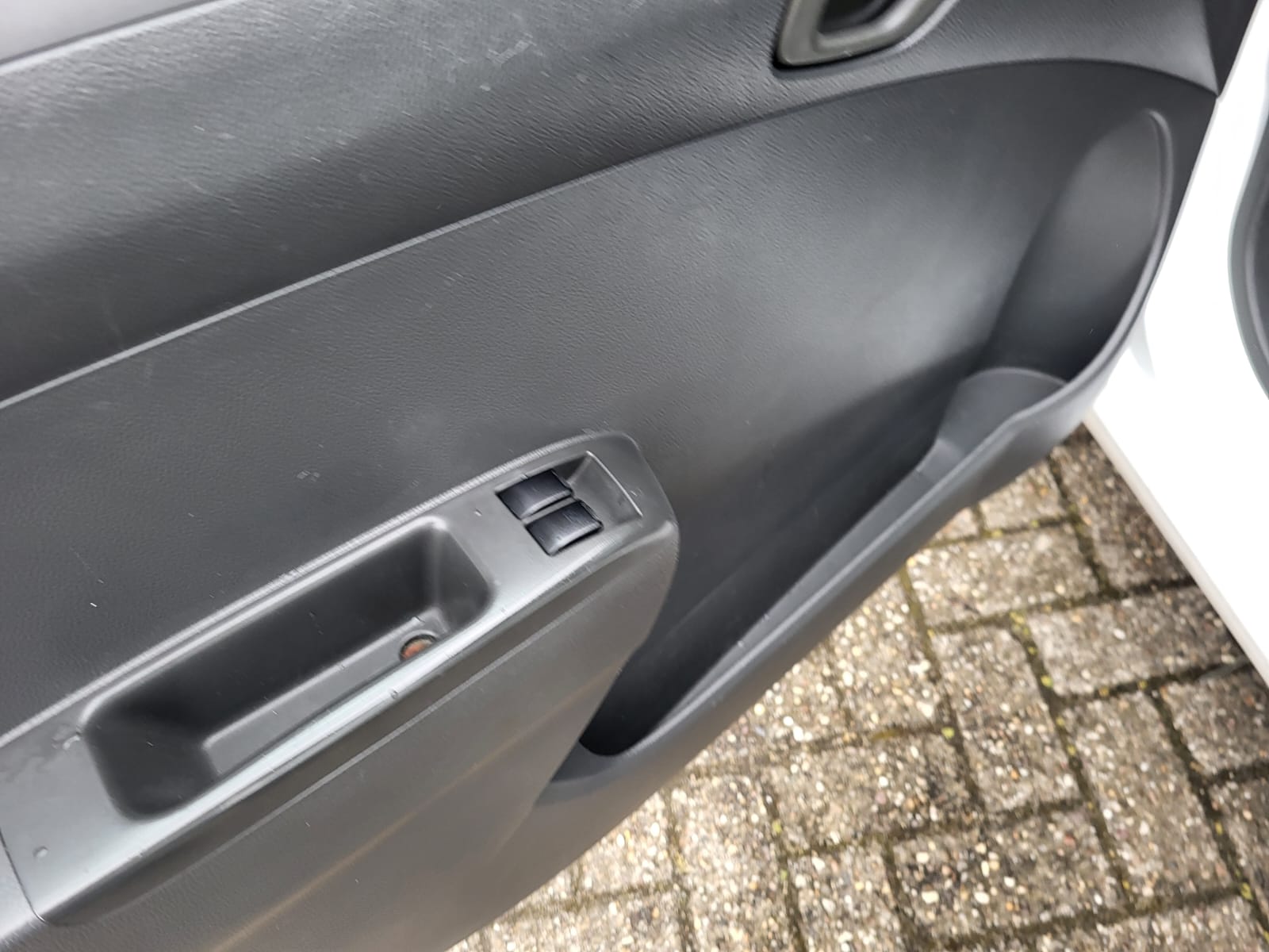 
								Chevrolet Spark full									