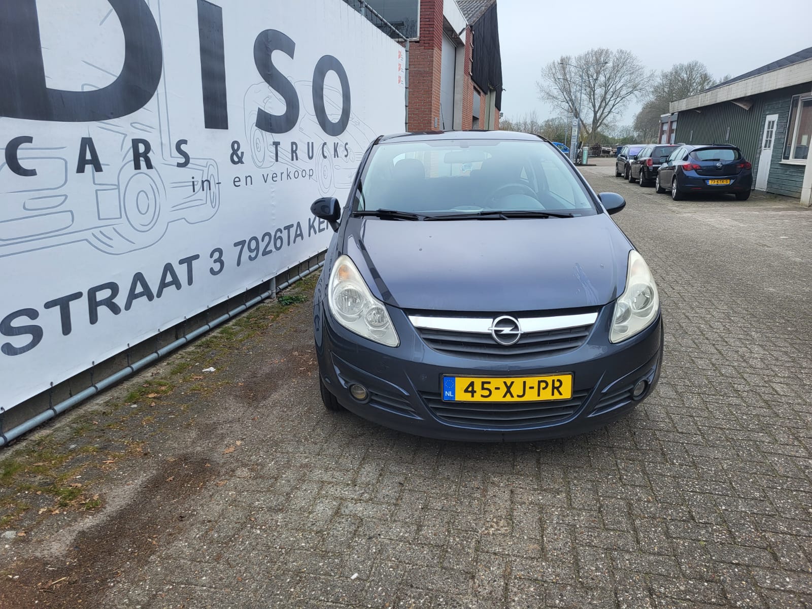 
								Opel corsa full									